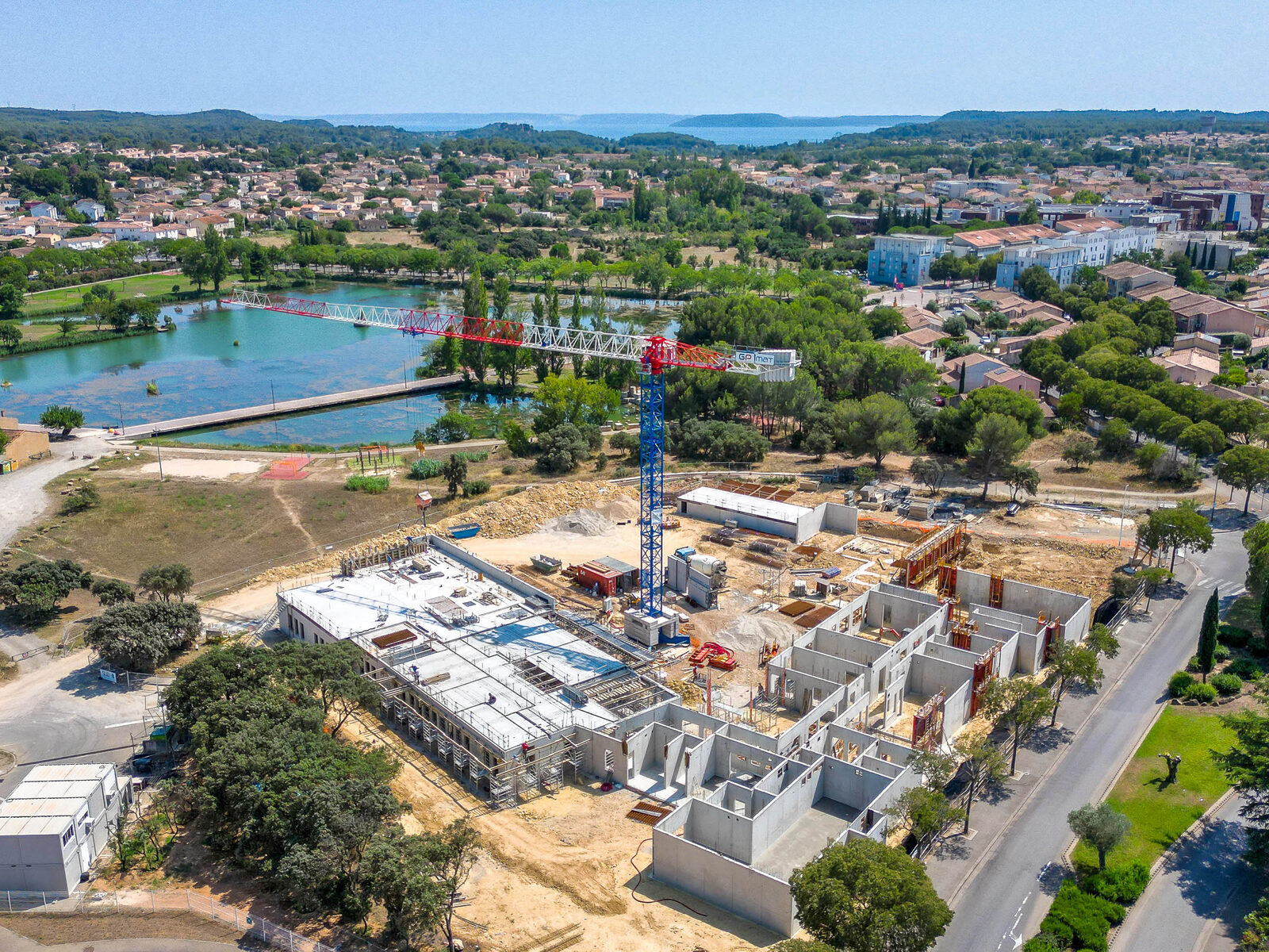 Vue aérienne du chantier de l'école du lac à Miramas